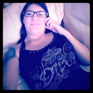 Meet your Posher, Becca